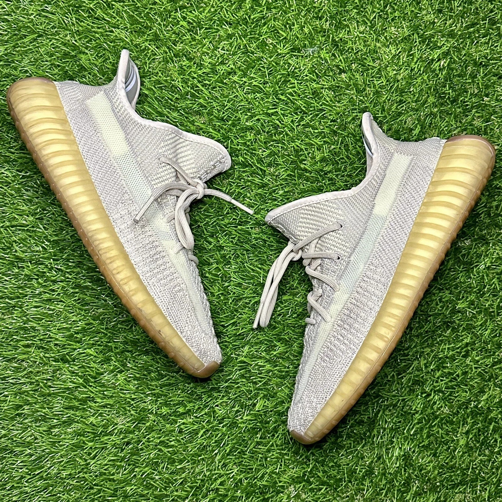 Adidas Yeezy Boost 350 v2